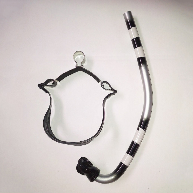 Finswimming kids front snorkel