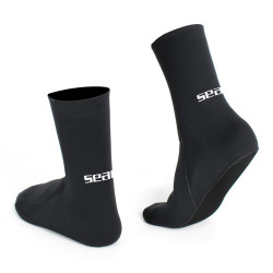 Pair of 2,5 mm neoprene  socks